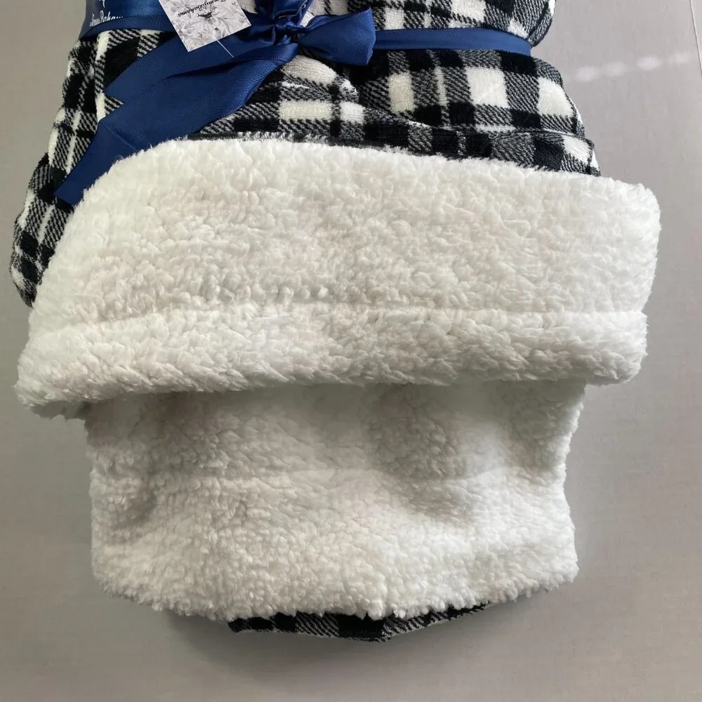 Tommy Bahama 50X 70 Black and White Flannel Sherpa Throw/Blanket